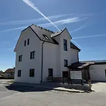 Apartment Landhof Carnuntum *